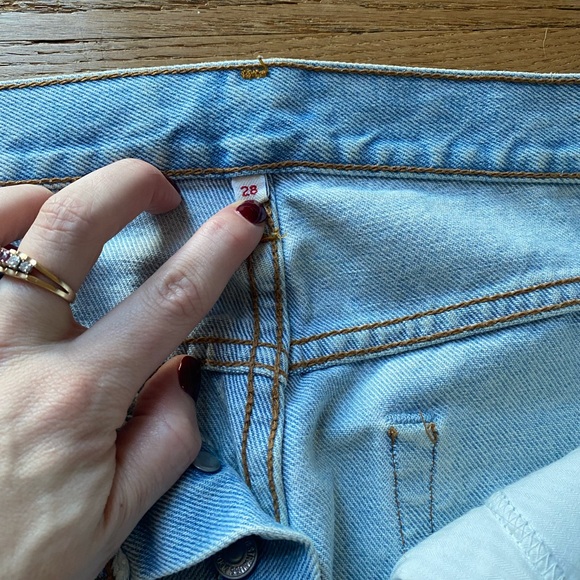 Levi’s wedgie ripped jeans - Picture 5 of 5